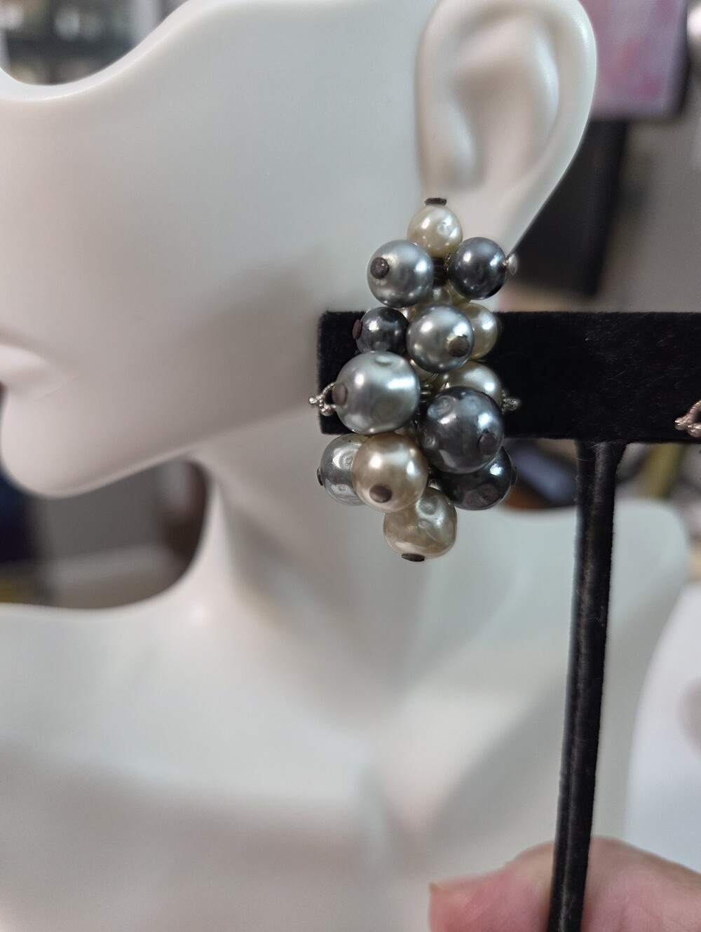 vtg miriam haskell cluster faux baroque pearl silver grey cream clip on earrings